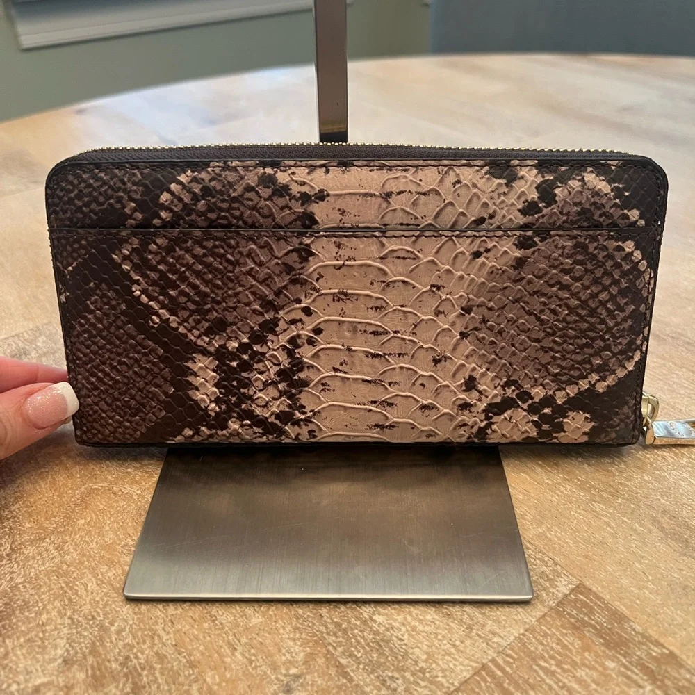 Coach Zip Wallet Python Embossed - Picture 2 of 10